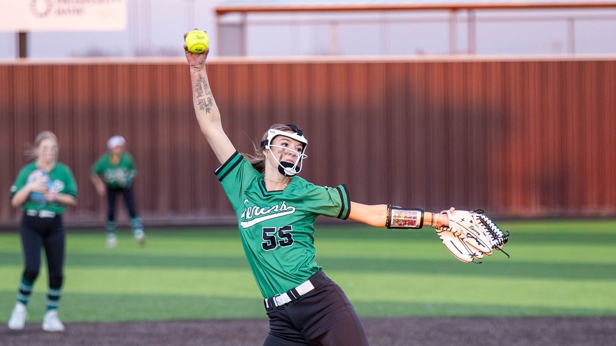 Softball strikeout leaders