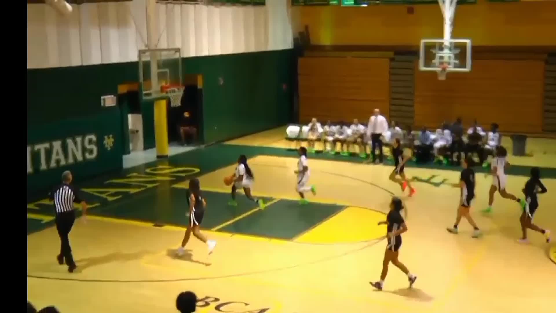 Nova skates past Piper with ease