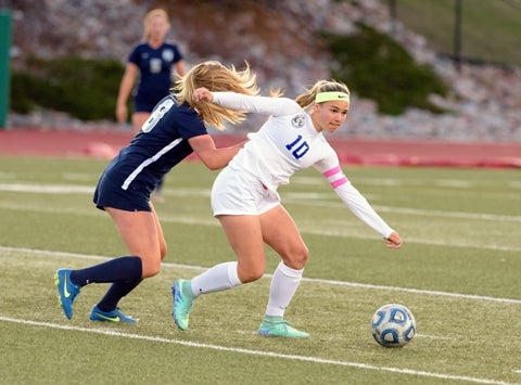 Grandview's Taylor Parker, the reigning player of the year in Class 5A, returns to lead the Wolves' pursuit of another championship. 