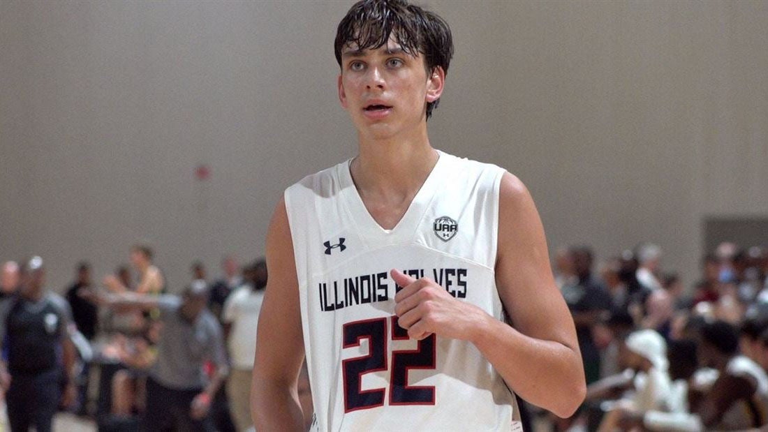 Preseason MaxPreps Top 25 high school basketball rankings: No. 24 Glenbard West