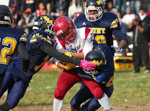 CHSAA 3A runner-up Cardinal Hayes won its third straight Thanksgiving holiday game against its Bronx, N.Y., rival on Thursday, defeating Mount St. Michael, 47-14. With the win the Cardinals finished the 2015 season with a record of 9-3.