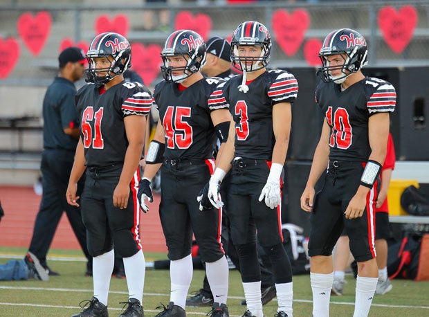Stephen Simon (61), Connor Wingenroth (45), Chase White (3) and Garrett Updegraft (10), Hart