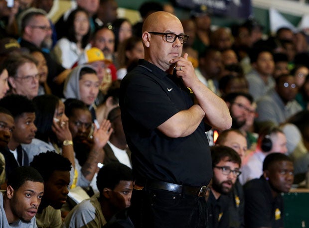 Arnold Zelaya during nervous moment in the second half.