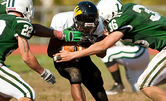 Desmon Peoples sparks a potent Archbishop Wood offense.