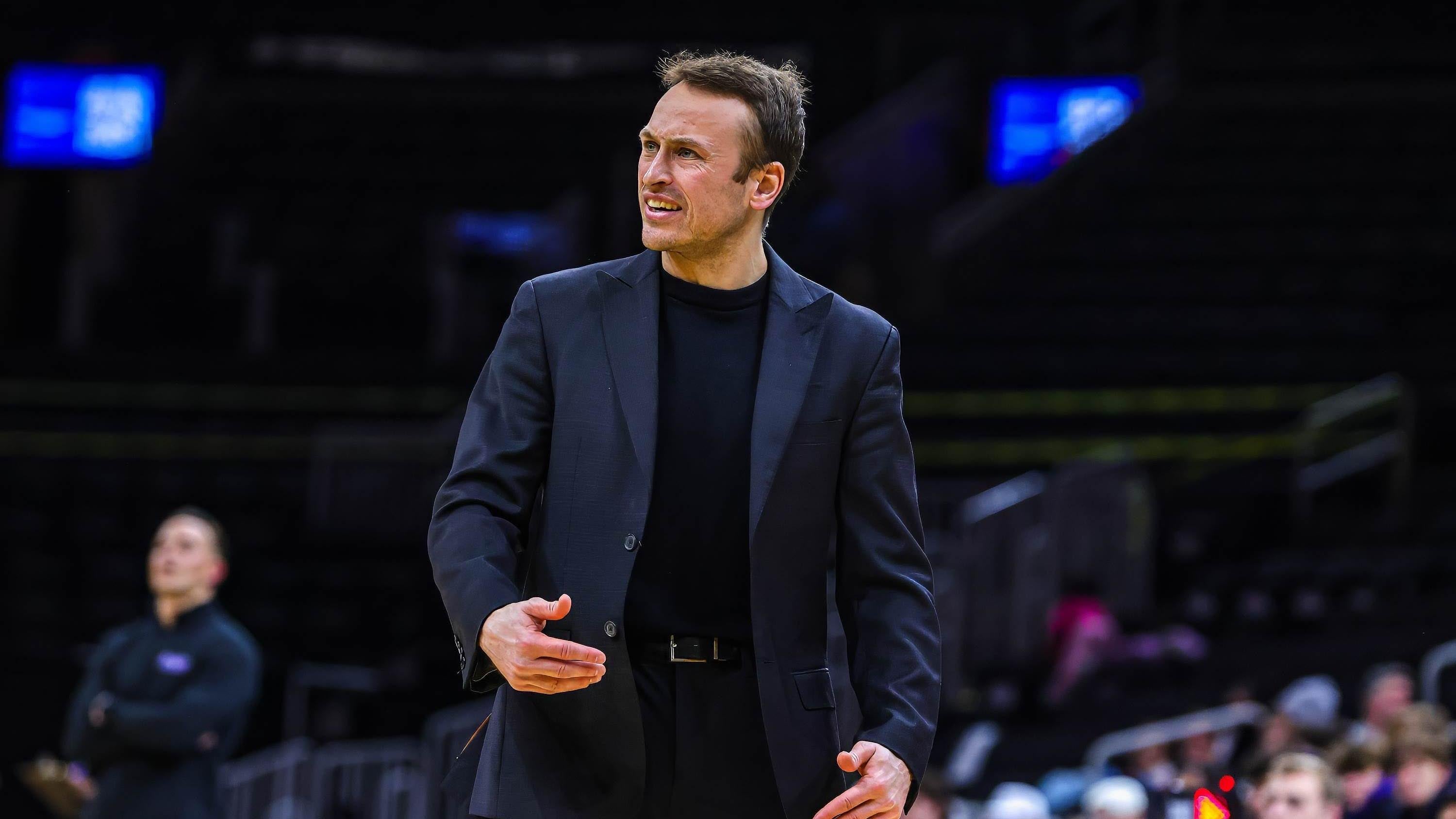 IMG Academy names new basketball coach