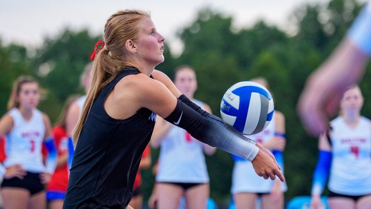 Pope, Walton volleyball battle outdoors