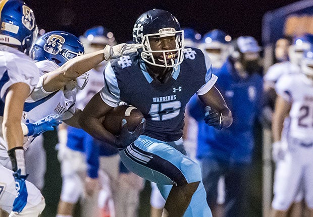 Five-star wide receiver Jurrion Dickey has transferred to Mater Dei for his senior season.