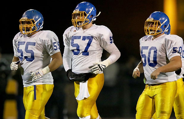 No. 5 Foothill will try to take down No. 1 De La Salle on Friday.