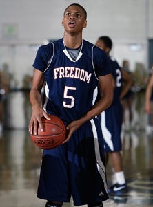 Freedom's Elliot Smith scored a
team-high 21 points.