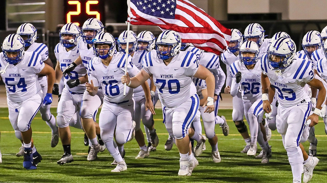 Cincinnati high school football team hasn't lost regular season game
