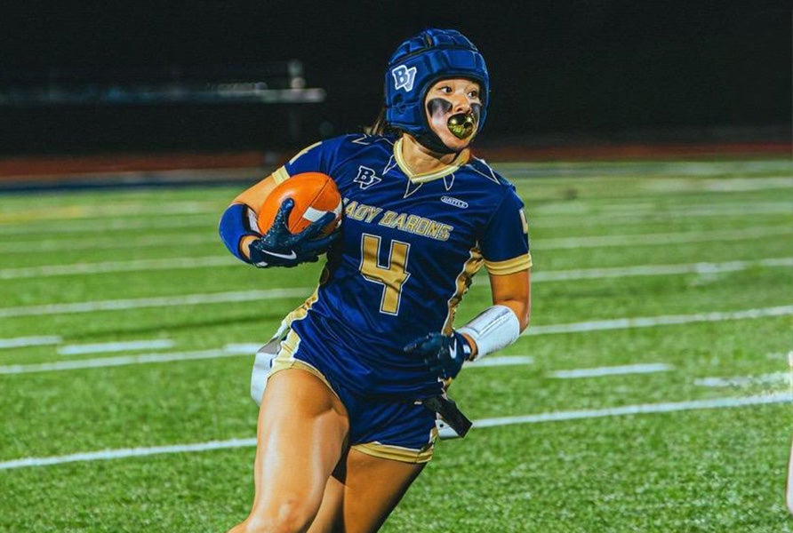 Hope International commit Layla Schoen returns as one of the top two-way players for Bonita Vista, which will test itself amongst an elite field at the MaxPreps Flag Football Showdown Sept. 11-12. (PHOTO: LadyBaronsFlagFootball Instagram)