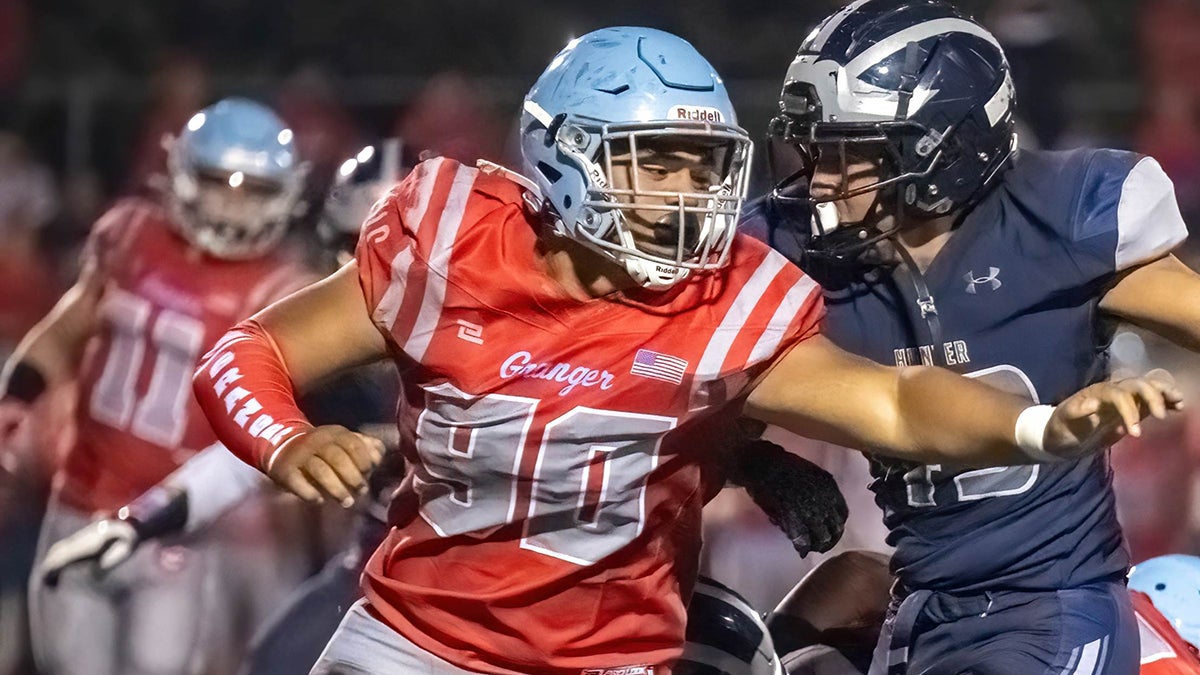 High school football: Garrison Dibble of North Carolina tops national sack leaderboard