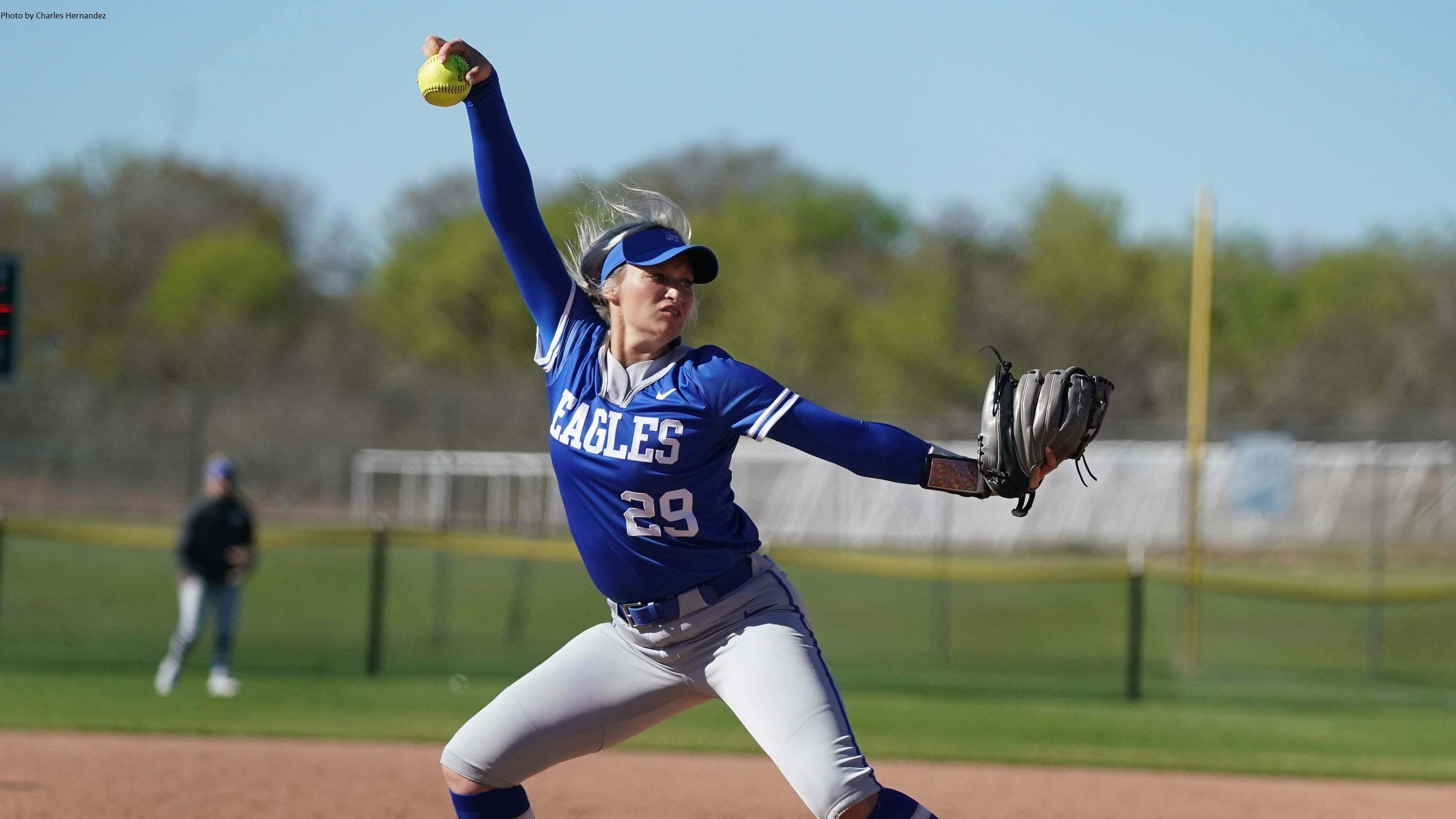High school softball rankings: Barbers Hill climbs higher in MaxPreps Top 25 after impressive 16-0 March