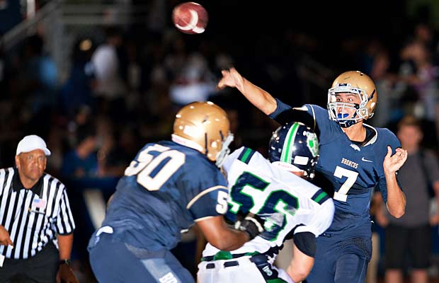 Nick Stevens threw two touchdown passes last week to lead Vista Murrieta in a win against ThunderRidge.