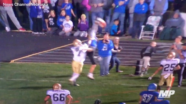Video: One-hand TD saves NE team's season