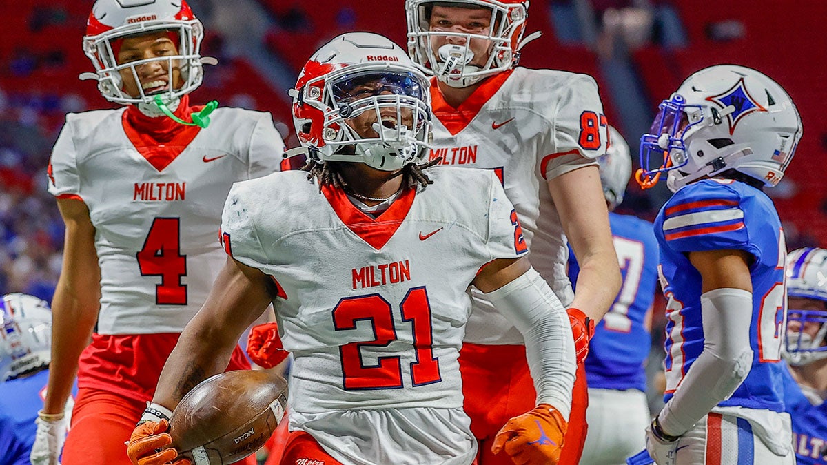 High school football: No. 17 Milton upsets No. 8 Walton 31-21 to earn Georgia AAAAAAA title