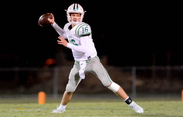 Arch Manning in action against St. Charles Catholic.