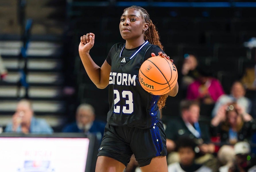 Oshauna Holland of Stuart W. Cramer scored 1,006 points this season en route to becoming North Carolina's all-time leading scorer. (PHOTO: Brad Arrowood)