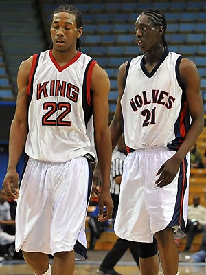 Kawhi Leonard and Tony Snell, King