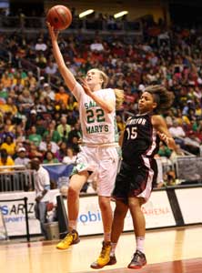 Courtney Ekmark (22) scored a
game-high 28 points.