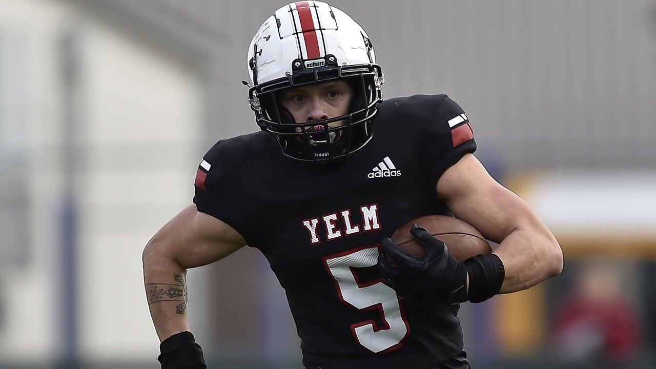 High school football rankings: Yelm finishes No. 1 in final Washington MaxPreps Top 25