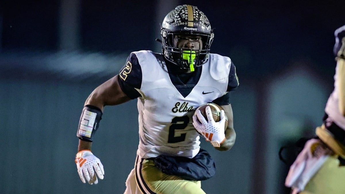 High school football: Alvin Henderson of Alabama tops national rushing yardage leaderboard