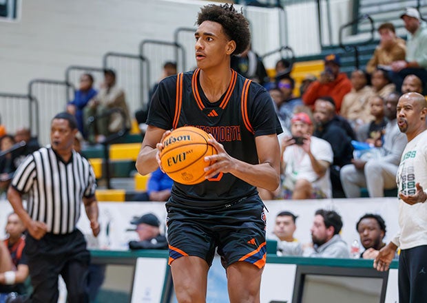 After scoring 34 points and dishing out 10 assists last night, Alijah Arenas exploded for a Classic at Damien record 56 points Friday. (File photo: Kevin Ballton)