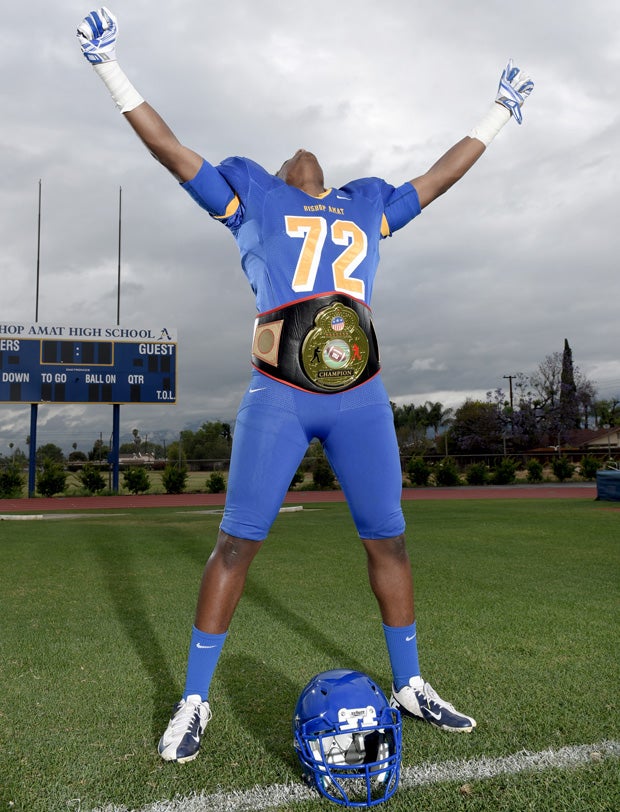 Offensive lineman  Kai Higgins