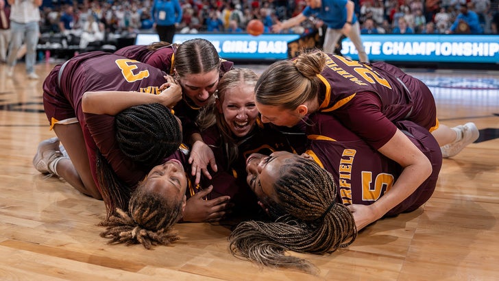 Girls basketball state champions