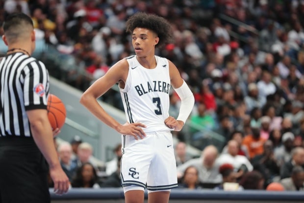 Brandon Boston Jr. scores 24 points in Sierra Canyon's win at the Thanksgiving Hoopfest.