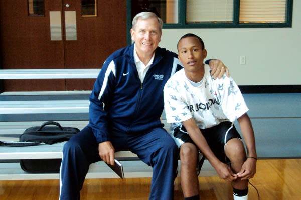 Bliss poses with Braxton Benvenuti, a sophomore guard at Hagerty (Oviedo, Fla.) he recently helped mentor.