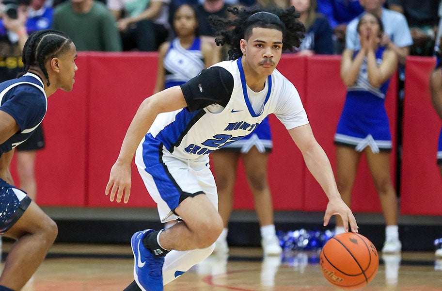 Isaak Hayes shot 5 of 15 from the field, 2 of 5 from 3-point range and 10 of 12 from the free throw line in the title game. (FILE PHOTO: Michael Horbovetz)