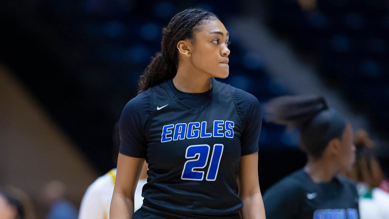 High school girls basketball: Jessica Fields, sister of Pittsburgh Steelers quarterback Justin Fields, signs with Michigan