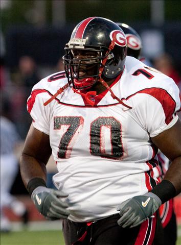 Glenville (Cleveland, Ohio) offensive lineman Aundrey Walker.