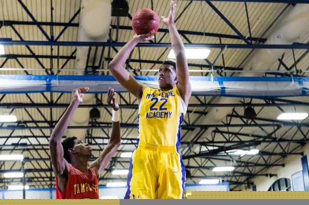 Despite winning big over the weekend, Doral Moore and Montverde Academy saw their No. 1 ranking returned to Oak Hill Academy.