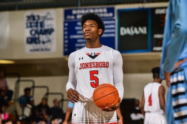 Austin Donaldson helped No. 16 Jonesboro knock off Alabama contender Spain Park at the Hilton Invitational.