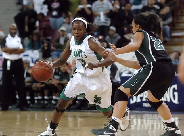 Chelsea Gray of St. Mary's.