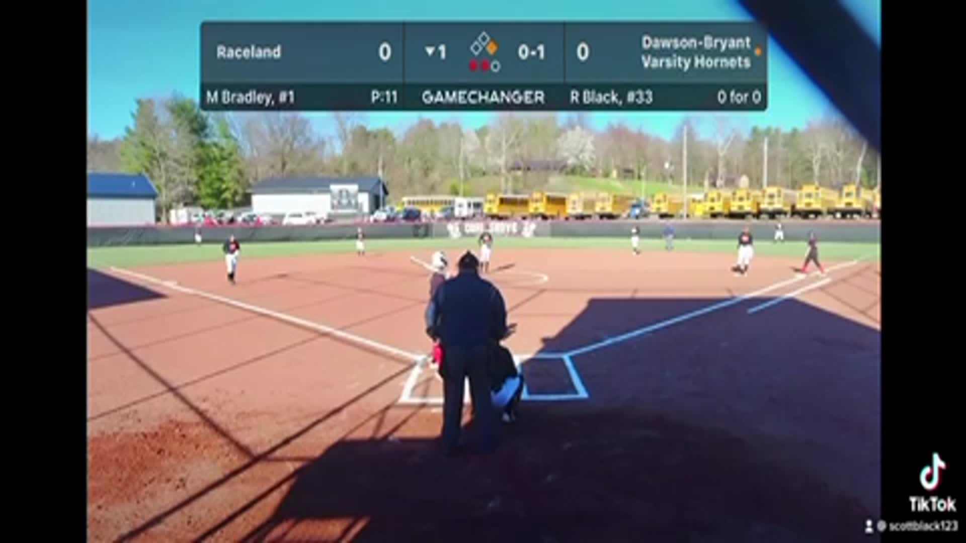 Softball Recap: Dawson-Bryant Extends Winning Streak to 11