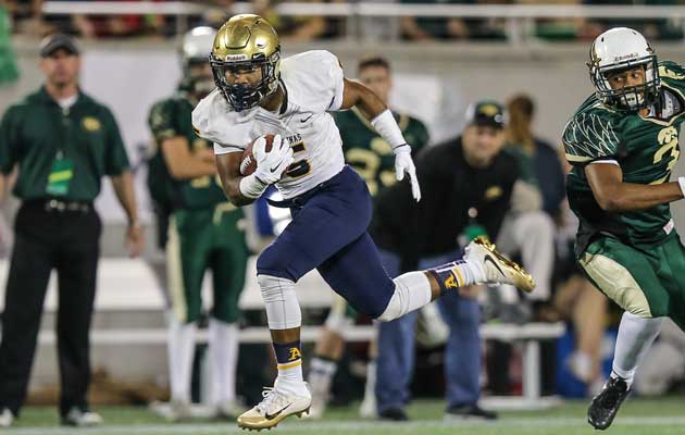 Jaxson Kinkaide breaks loose for a run against Viera.