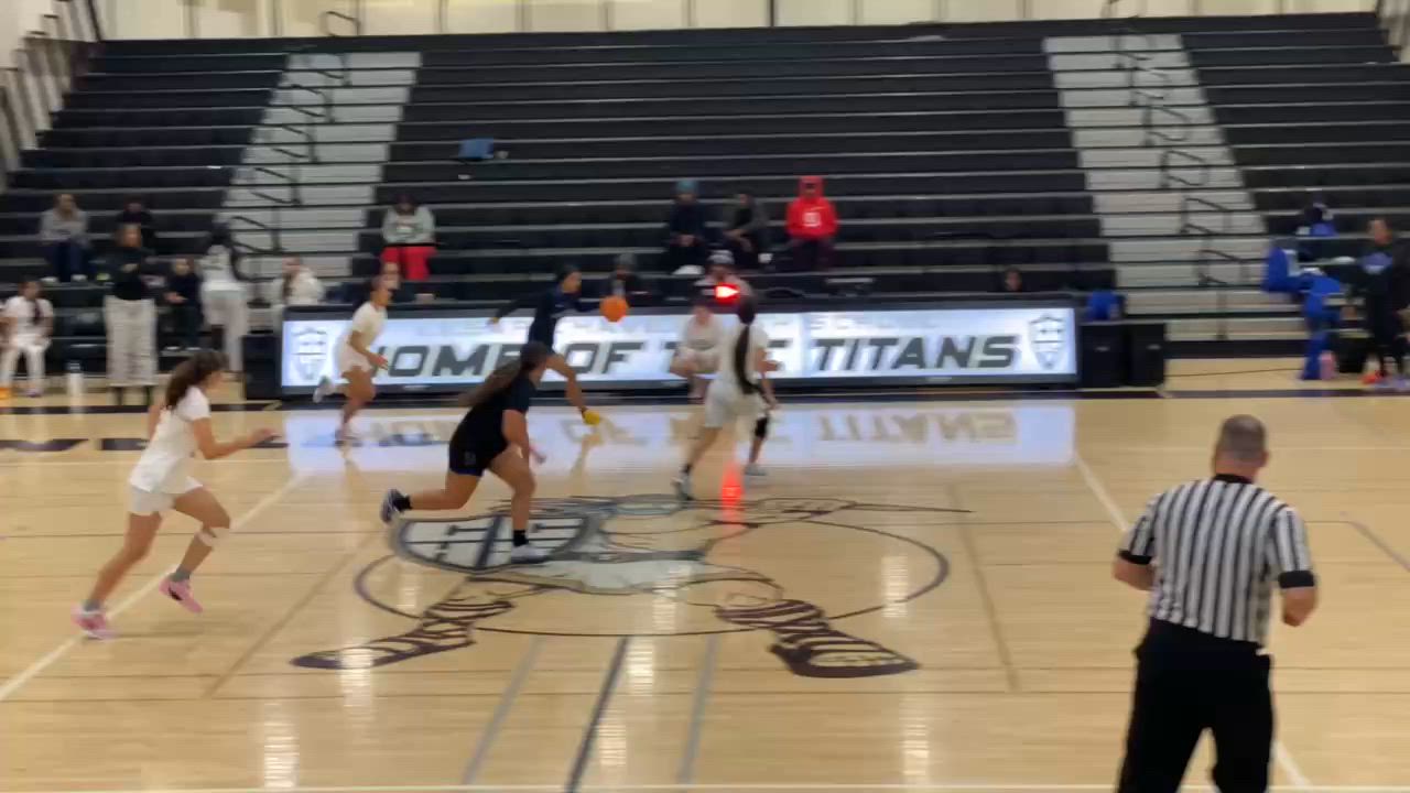 Basketball Game Preview: Bear Creek Bruins vs. Tracy Bulldogs