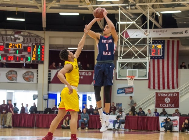 Michael Porter Jr. continued his quest to turn downtrodden Nathan Hale (three wins in 2015-16) into a national champion, scoring 37 points in a win over Oak Hill Academy on Monday.