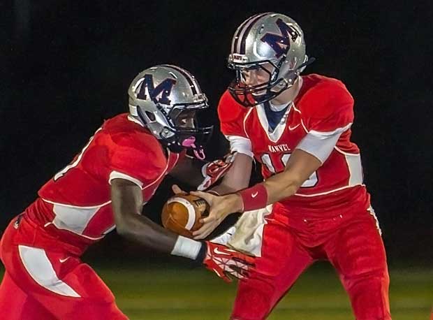Quarterback Kyle Trask and D'Vaughn Pennamon will look to lead Manvel over Pearland just like last season.