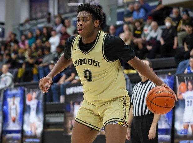 Junior forward D.J. Hall finished tied for a team-high 17 points in the dominant win for Plano East. (Photo: Michael Horbovetz)