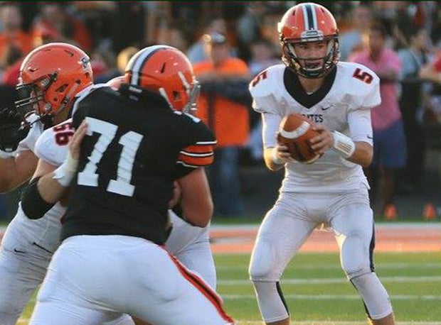 Wheelersburg's Trent Salyers led the Pirates to a D-V state title despite playing on a broken leg. 