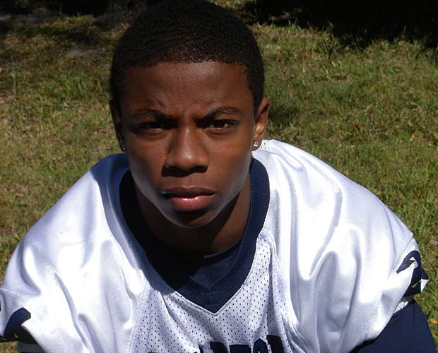 Hargreaves III is ranked No. 4 overall in the Class of 2013. 