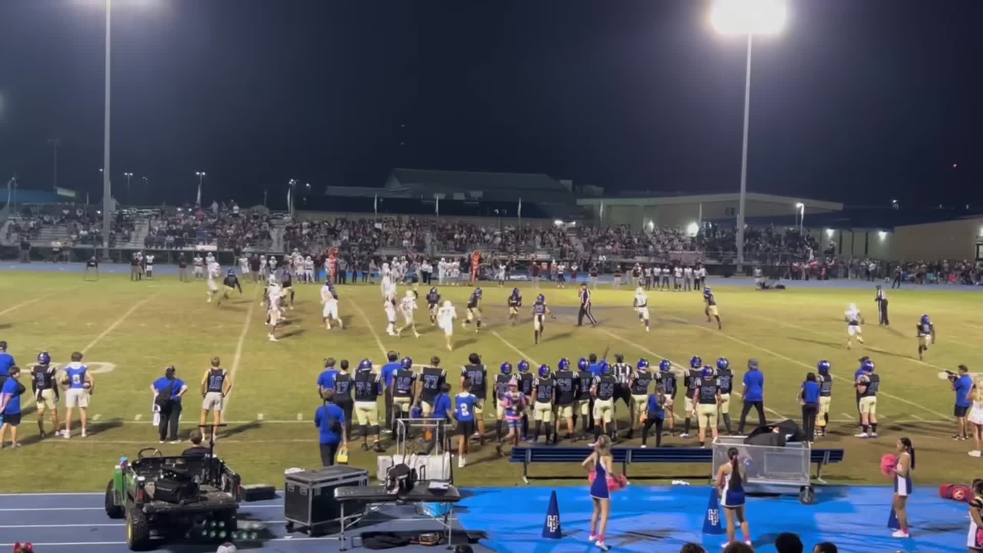 Football Recap: Hamshire-Fannett Wins Going Away Against Stafford