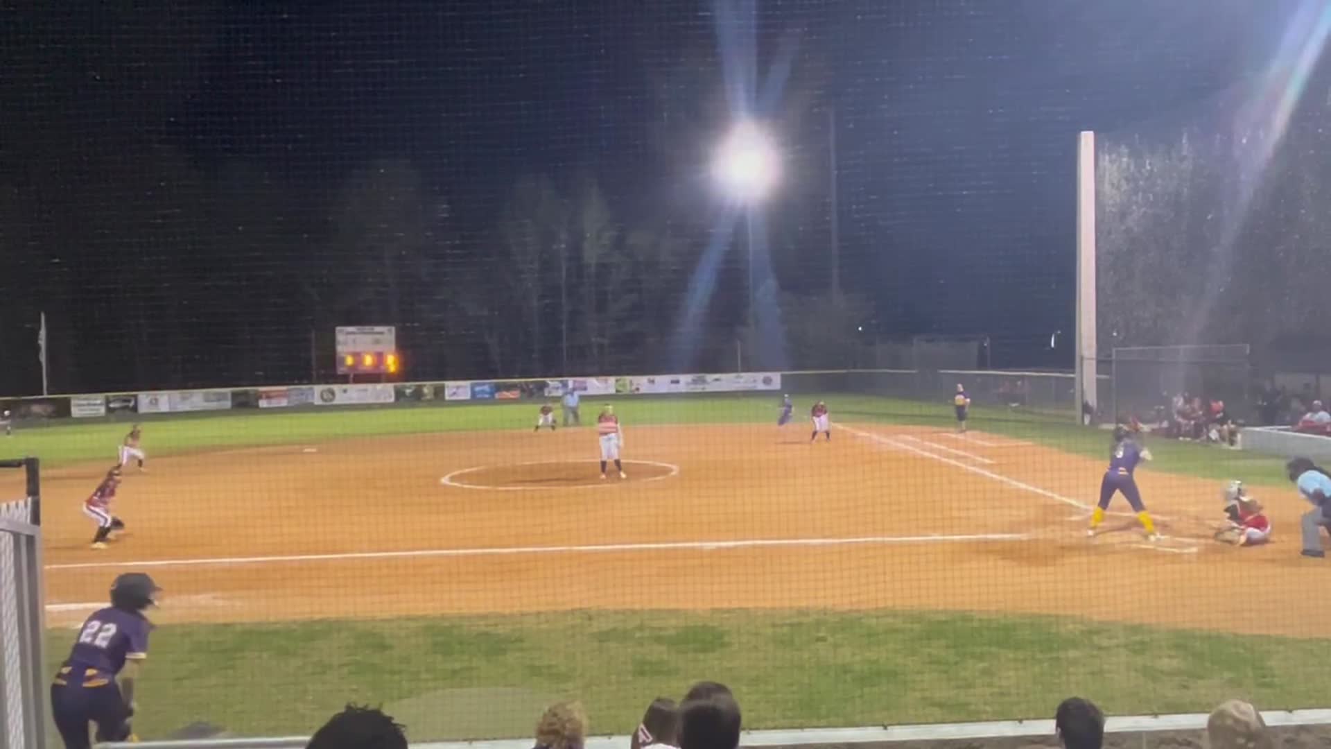 Softball Game Preview: Gainesville Hurricanes vs. Vanguard Knigh