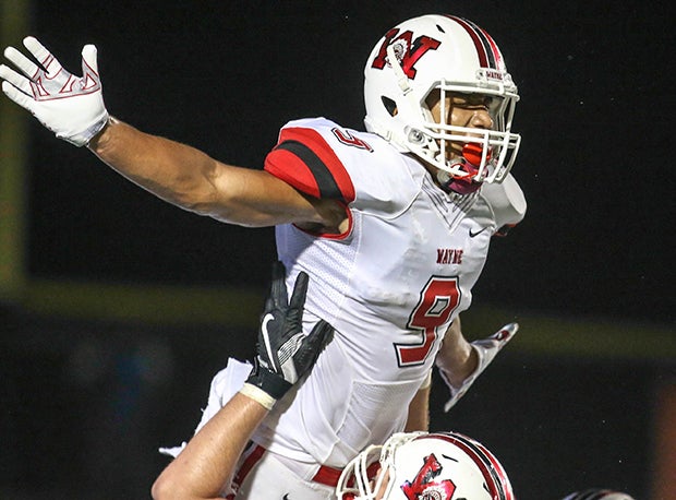 Wayne and receiver L'christian "Blue" Smith are looking for the program's third D-I final in four years.