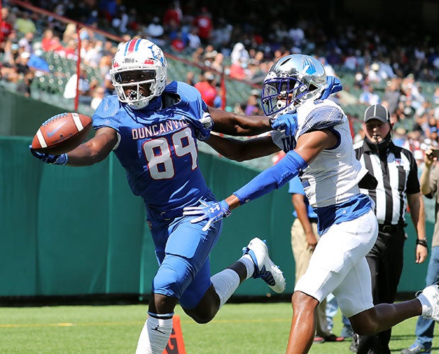 Duncanville receiver Jerrale Powers makes a spectacular one-handed catch but was ruled out of bounds.