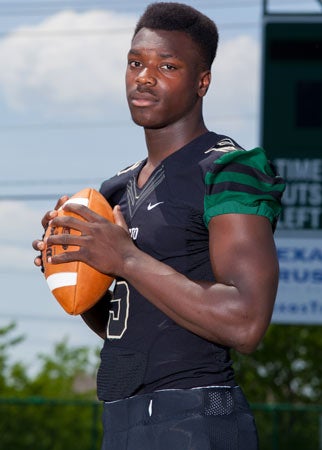 Quarterback Tristen Wallace